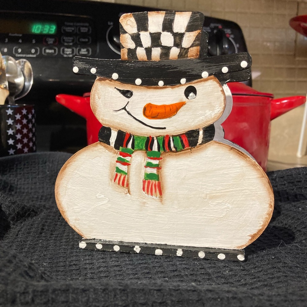 Folk Hand painted napkin holder snowman, ornaments, towels, plate. Curtain ties